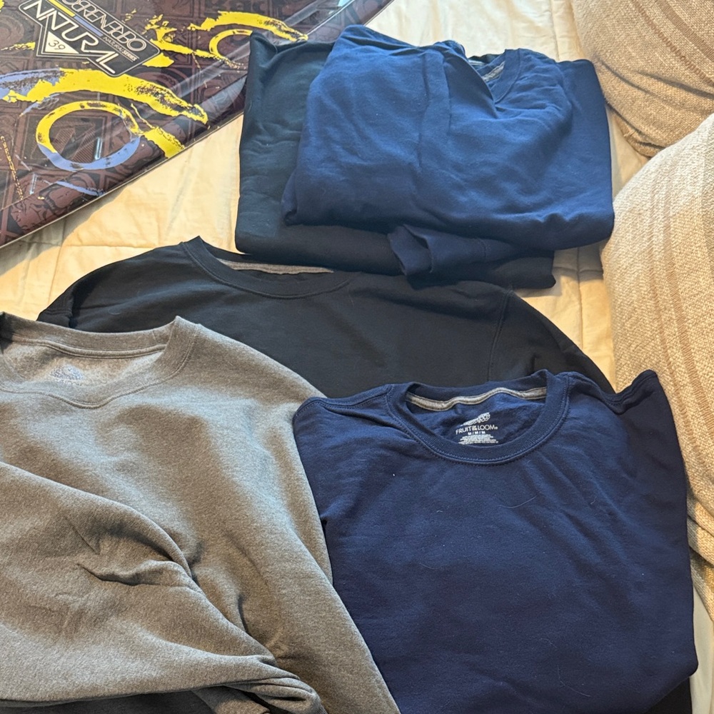 Fruit of the Loom Crew neck sweatshirts x5 NWOT
